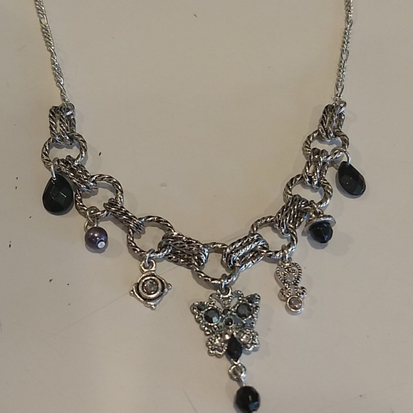 Silverthone necklace - Picture 2 of 8